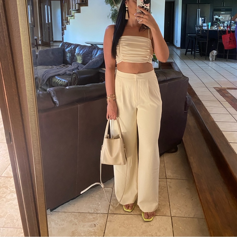 House of Harlow ivory elegant matching set
